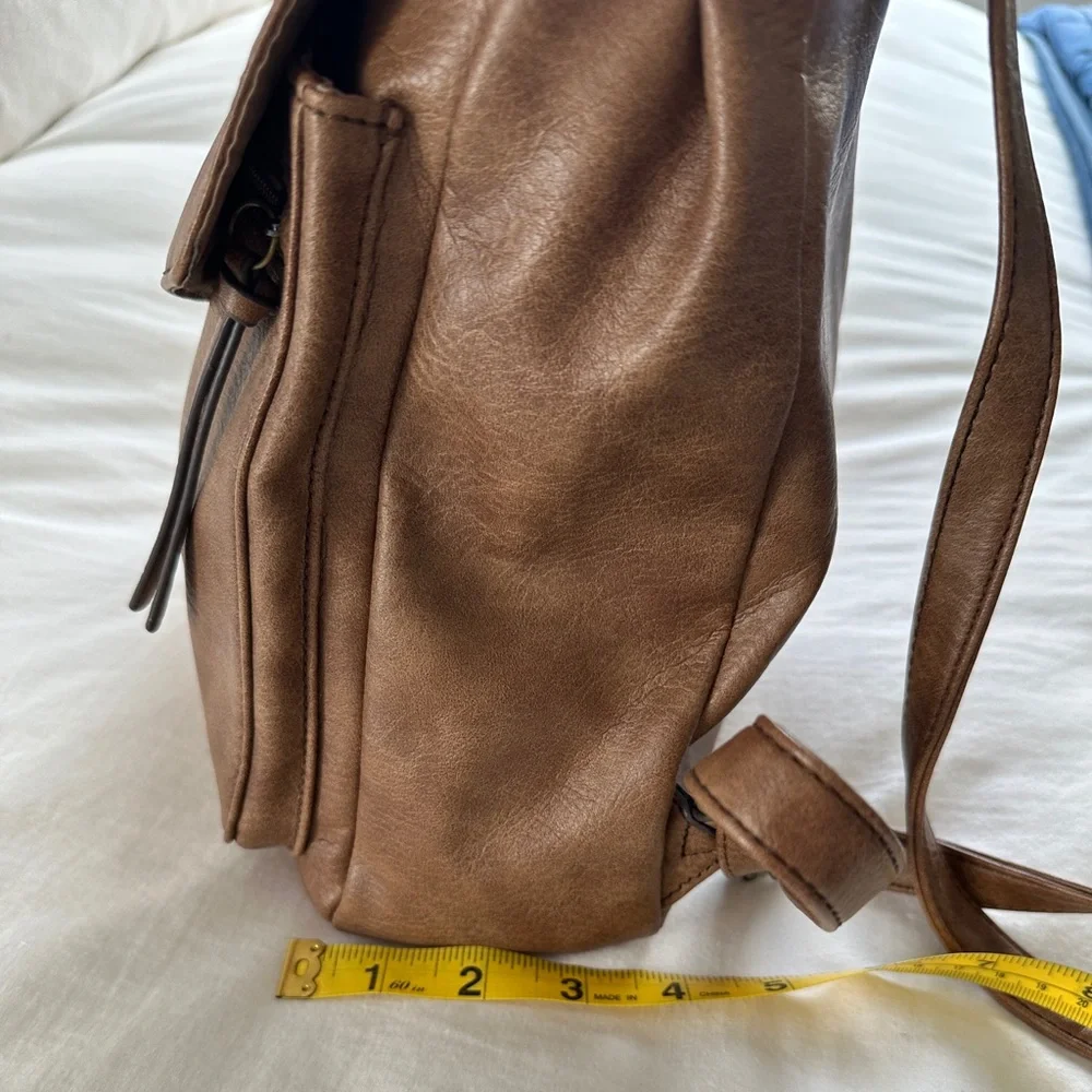 Relic by Fossil Brianna Convertible Backpack – Light Brown